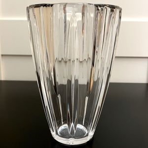 Sasaki Glass Vase 6 inches tall